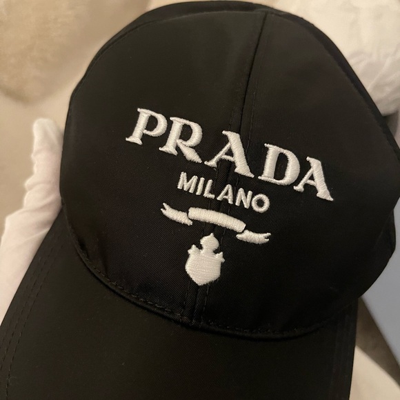 PRADA Re-Nylon Baseball Cap - Picture 6 of 12